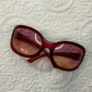 GUCCI BURGUNDY OVERSIZED SUNGLASSES WITH GRADIENT LENSES